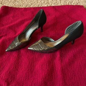 Adrianna Papell, bronze, D'Orsay kitten heel.